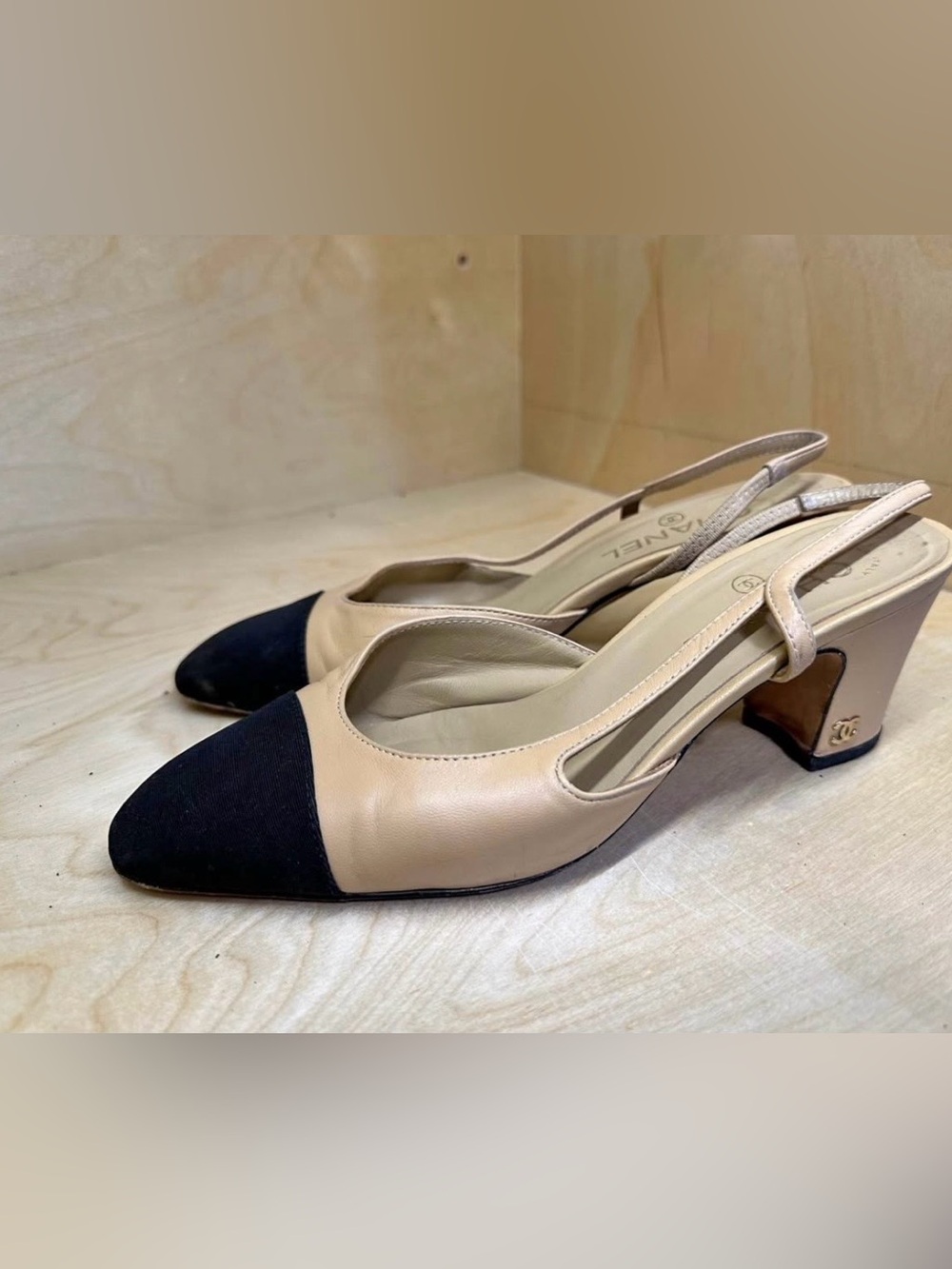 Authentic CHANEL Beige and Black Leather Cap Toe Slingback Block Heels Sz 38